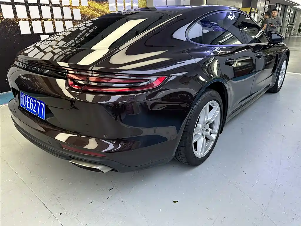 Porsche Panamera 2017 Panamera 3.0T фото 3