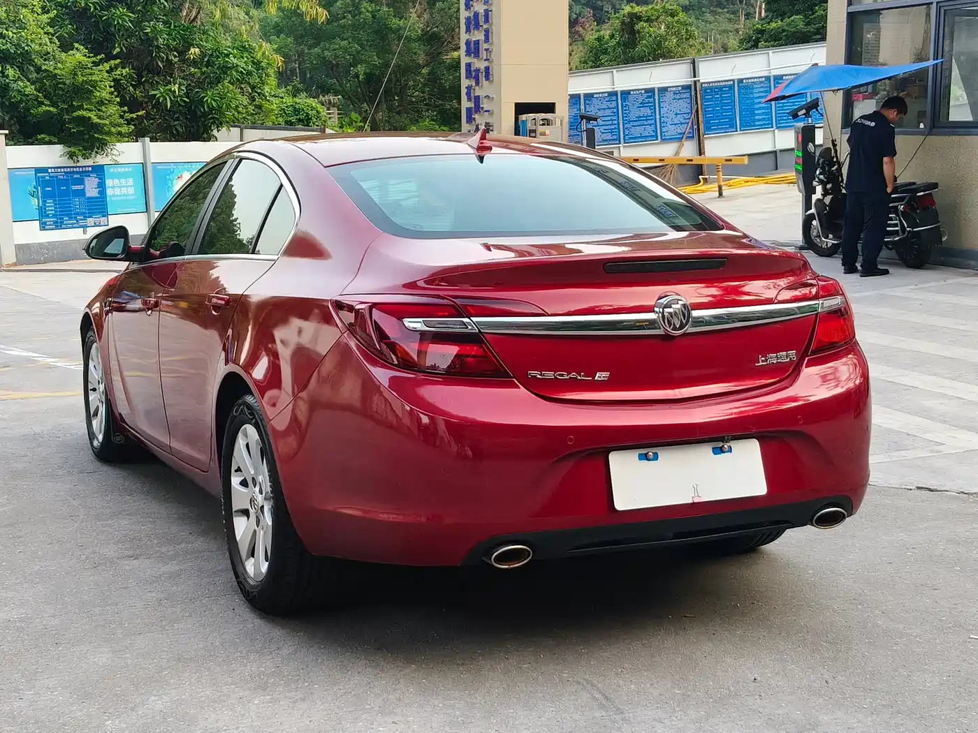 Buick Regal 2015 1.6T Leading Tech Edition фото 4