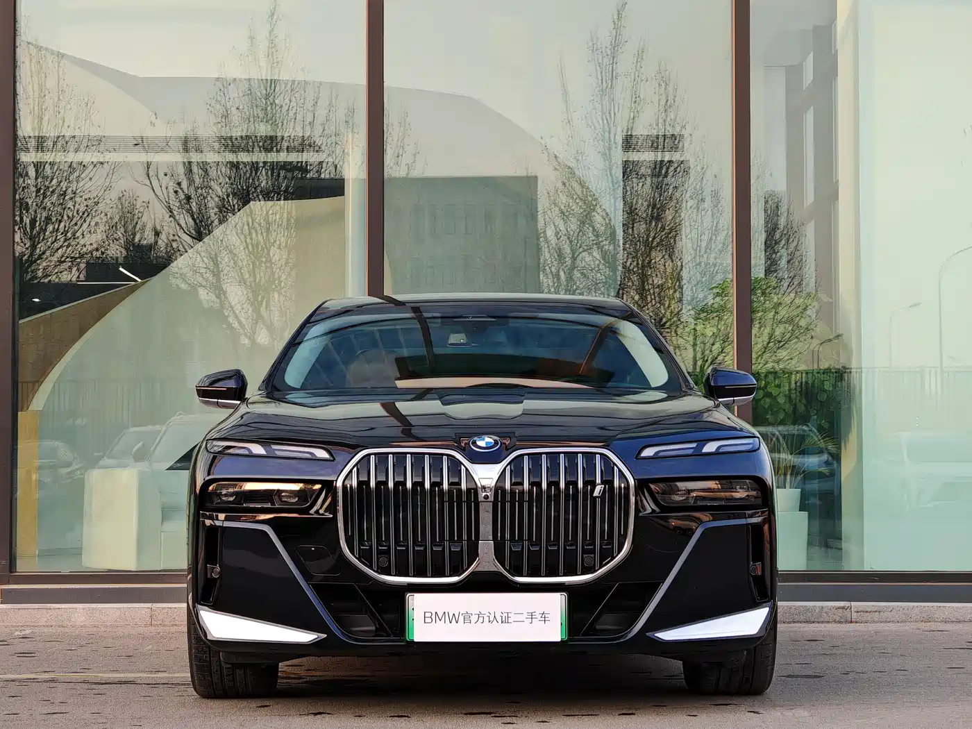 BMW I7