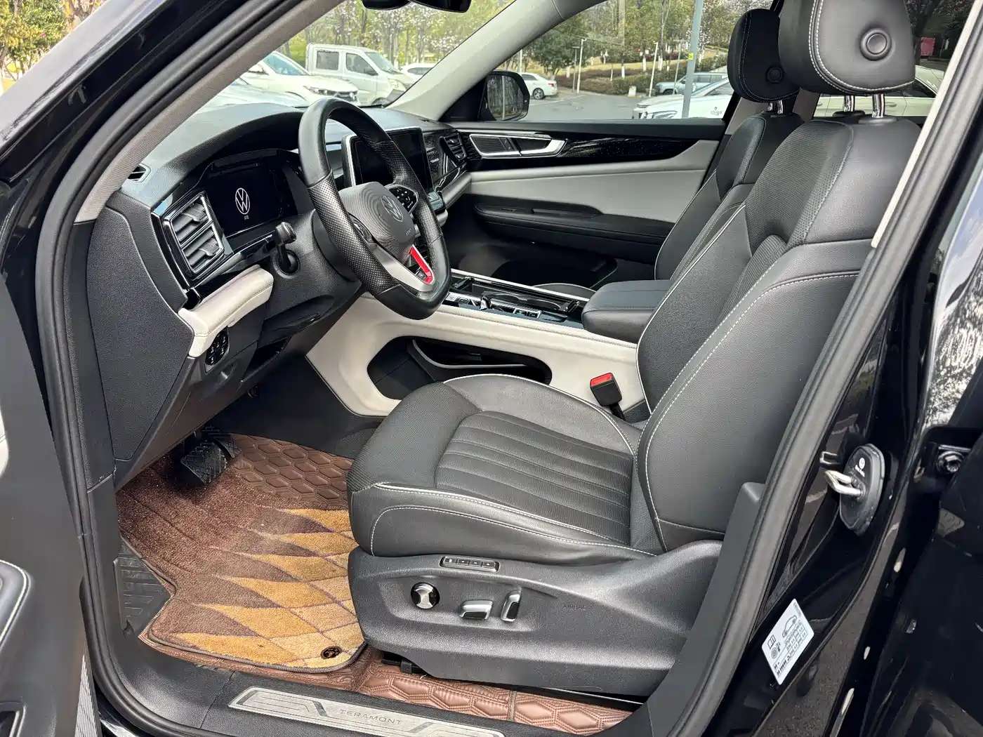 Volkswagen Teramont 2021 330TSI 2WD Premium Luxury Edition фото 13