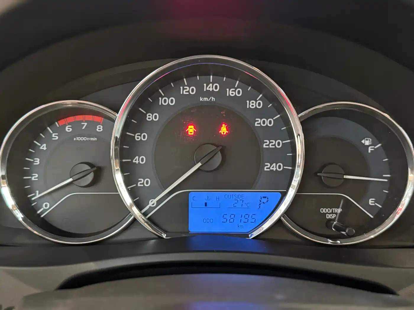 Toyota Corolla 2017 Facelift 1.2T S-CVT GL фото 12