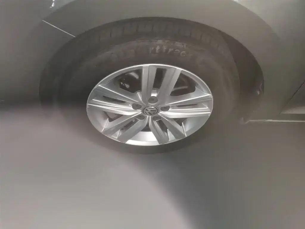 Volkswagen Santana 2015 Gran Santana 230TSI DSG Comfort фото 23