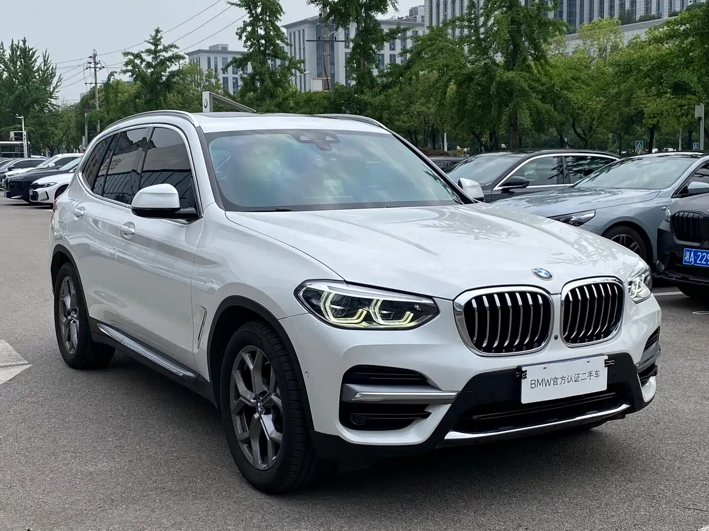 BMW X3 2021 xDrive28i Luxury Package фото 3