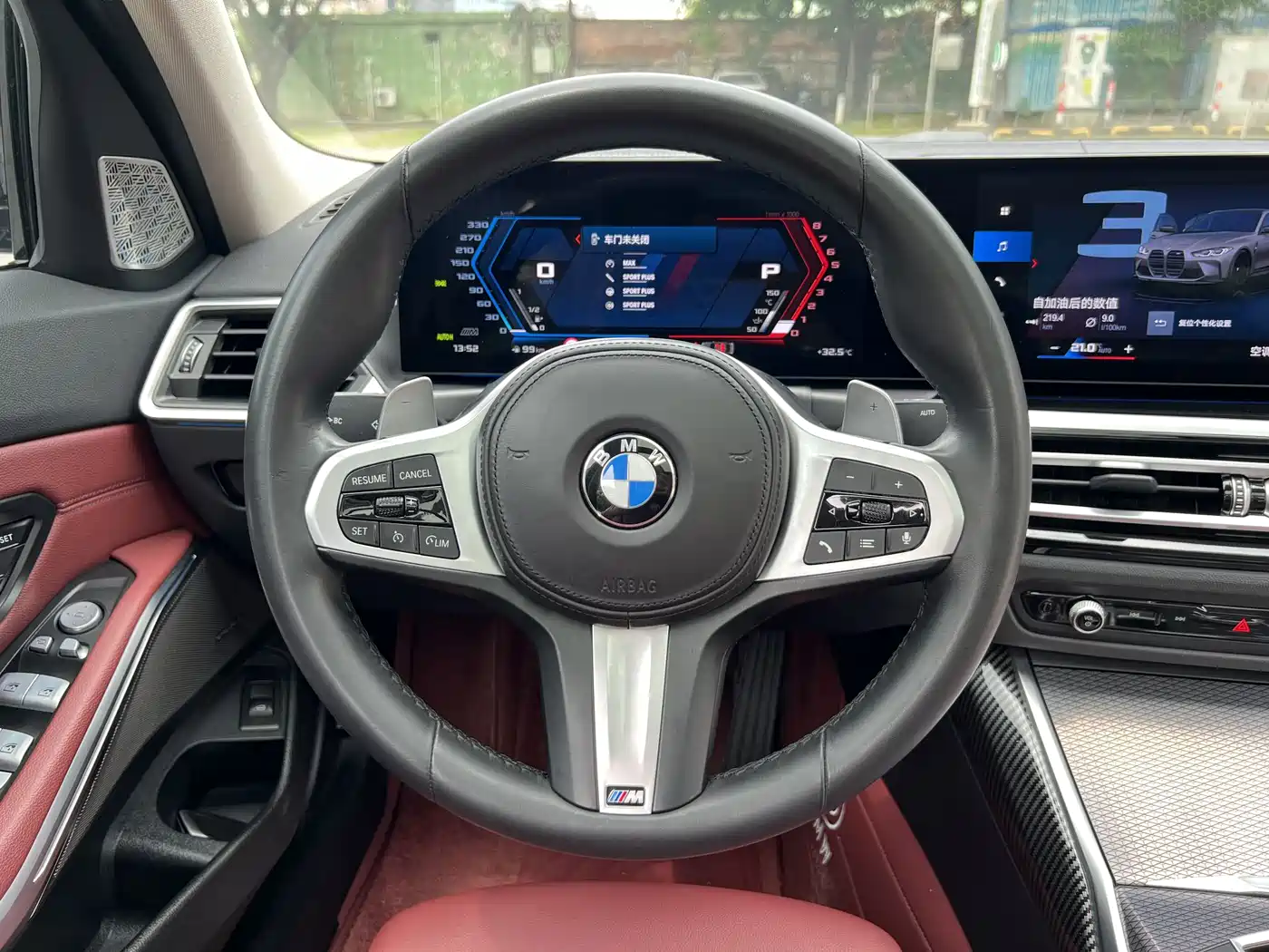BMW 3 Series 2023 325Li M Sport Black Night Package фото 18