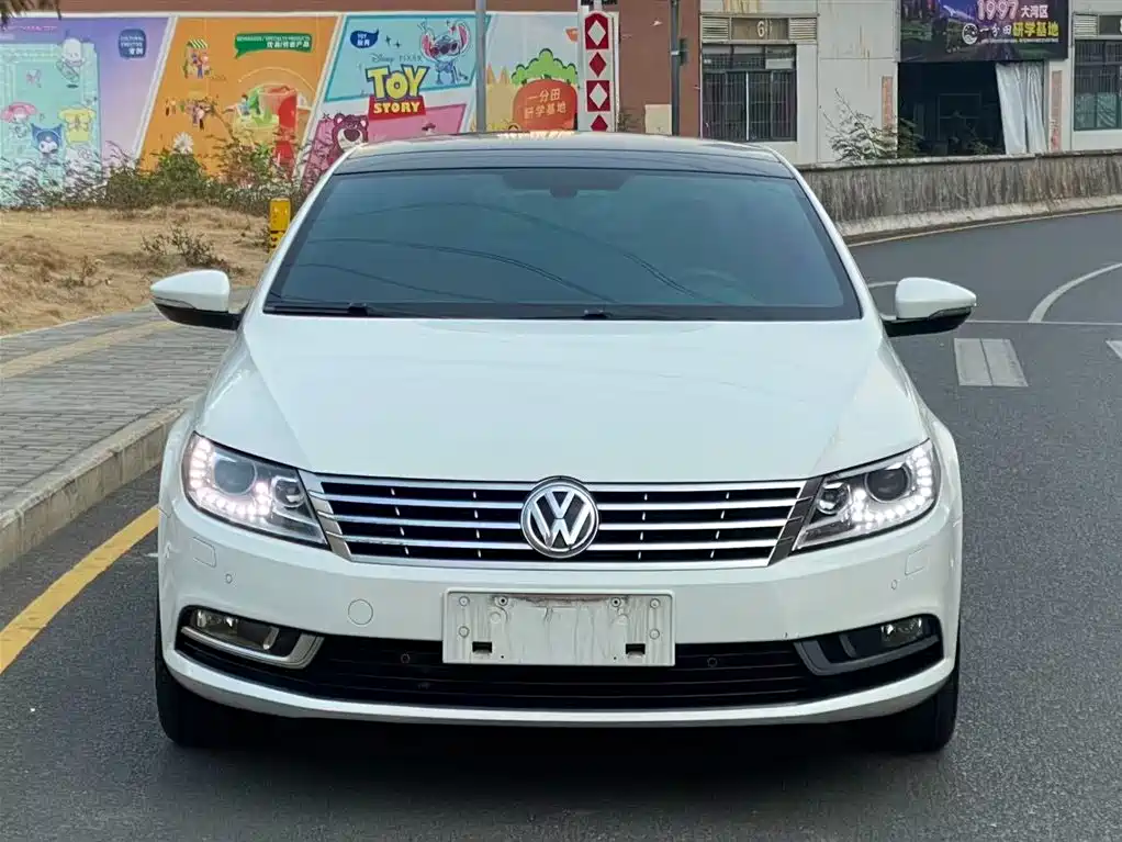 Volkswagen FAW-Volkswagen CC 2015 1.8TSI Luxury фото 2
