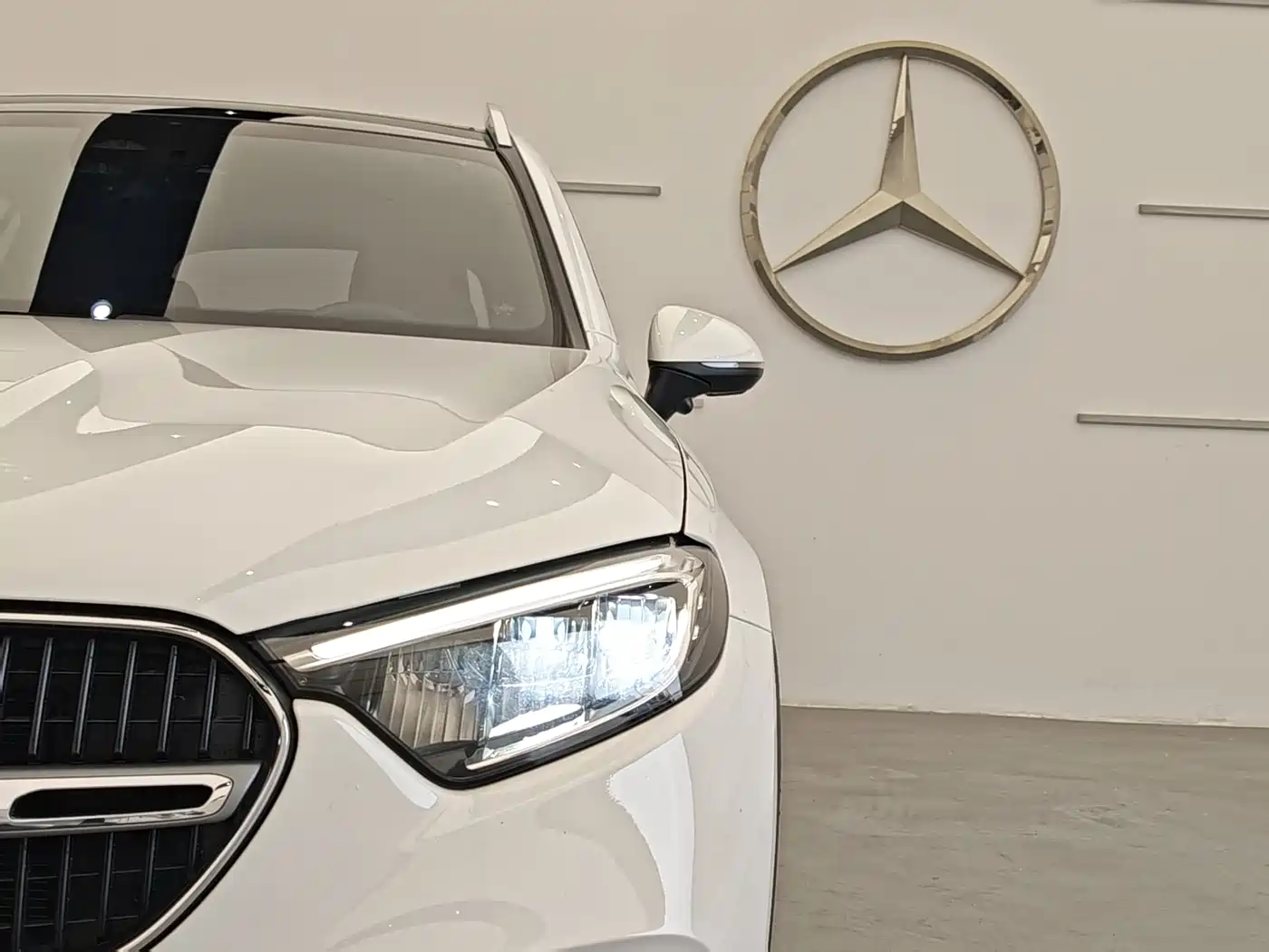 Mercedes-Benz GLC 2023 GLC 260 L 4MATIC Sport 5-seater фото 5