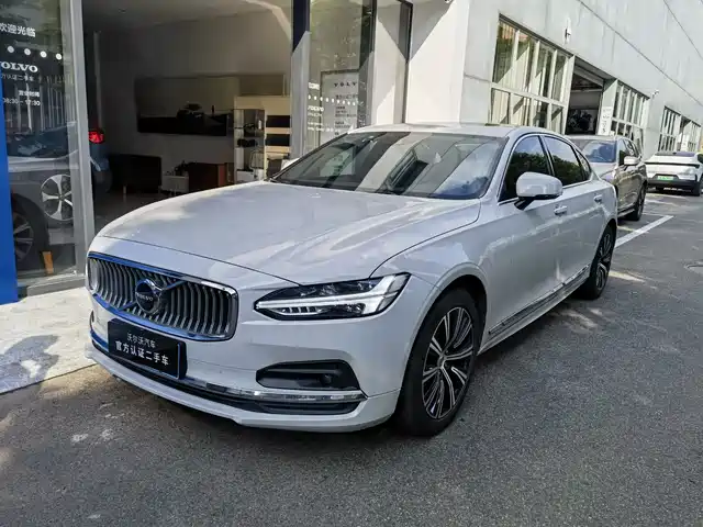 Volvo S90 2021 Model B5 Inscription Luxury Edition — фото 1