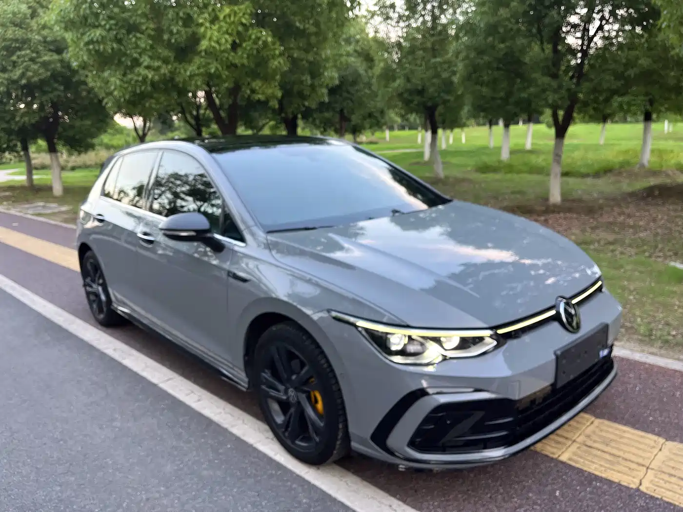 Volkswagen Golf 2023 280TSI DSG R-Line Lite фото 3