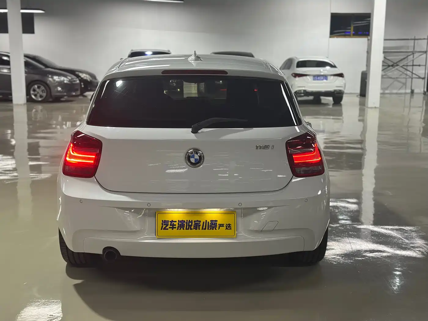 BMW 1 Series (Import) 2013 Facelift 118i Leading Model фото 9