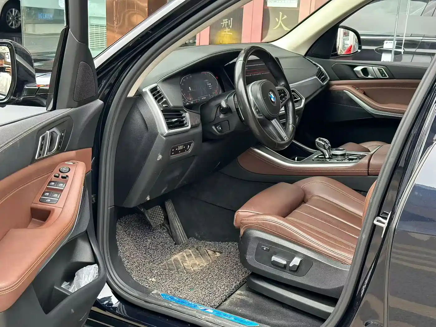 BMW X5 (Import) 2021 xDrive30i M Sport Package фото 9