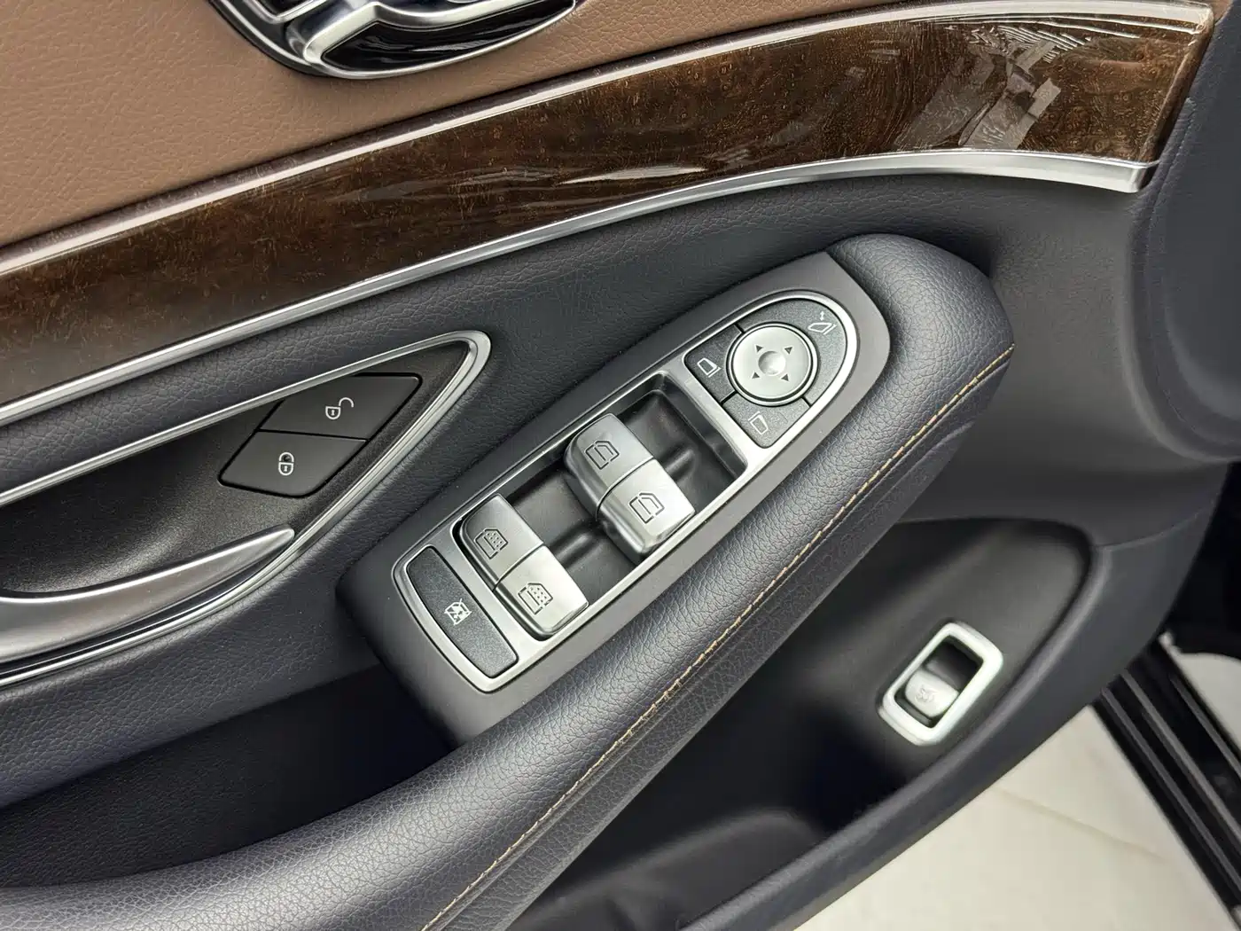 Mercedes-Benz S-Class 2019 S 350 L Premium Ultimate Edition фото 9