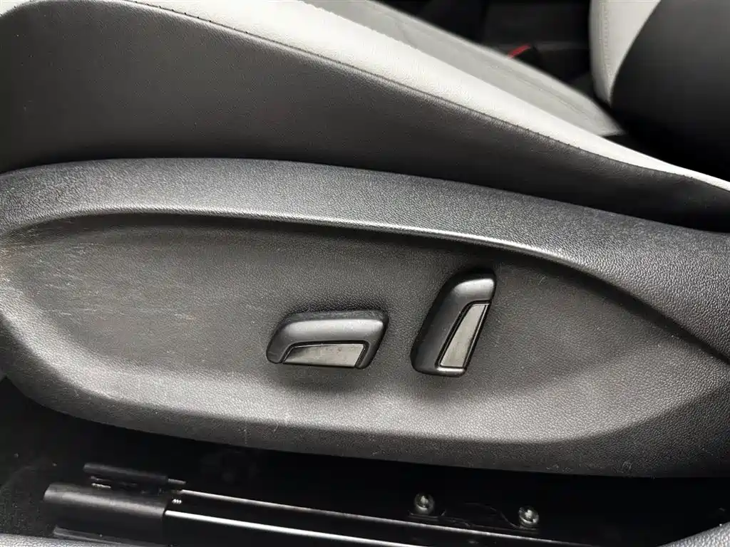 Volkswagen Bora 2023 280TSI DSG Prestige Edition фото 18