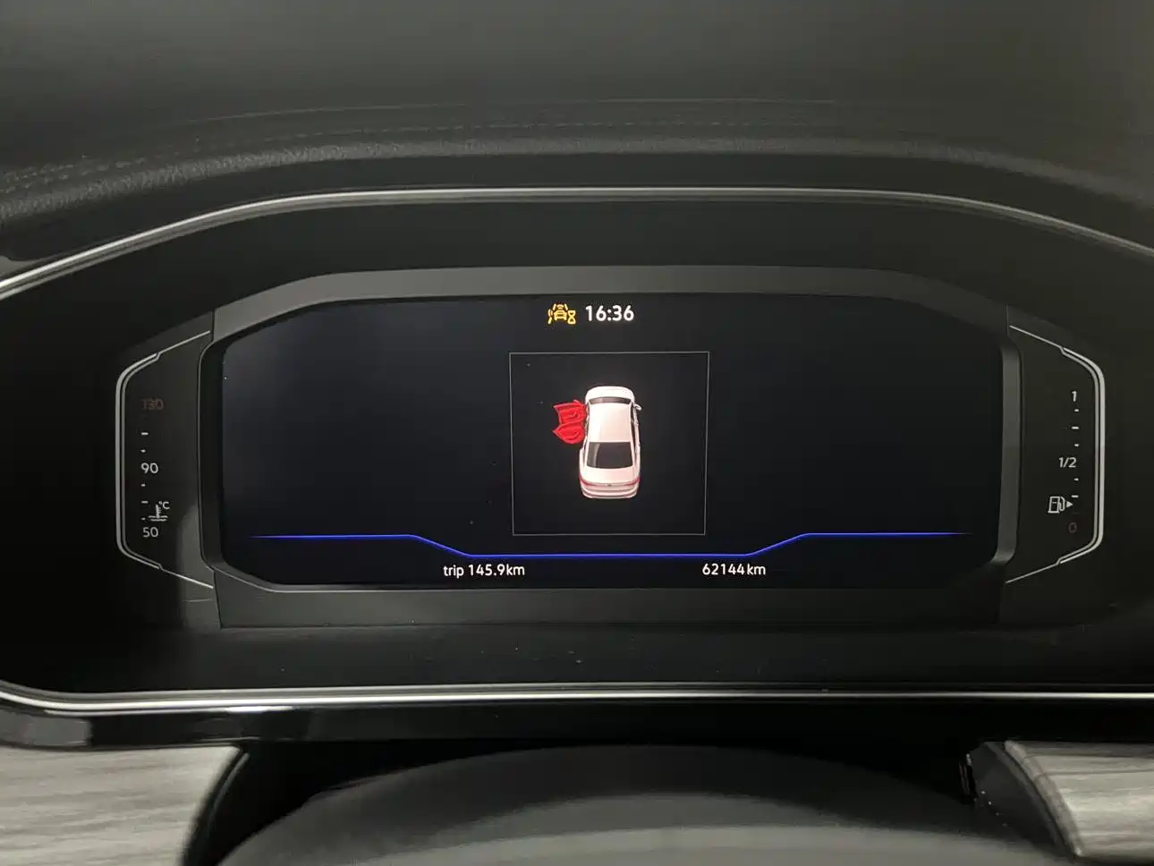 Volkswagen Sagitar 2023 Model Year 280TSI DSG Surpass Edition фото 3