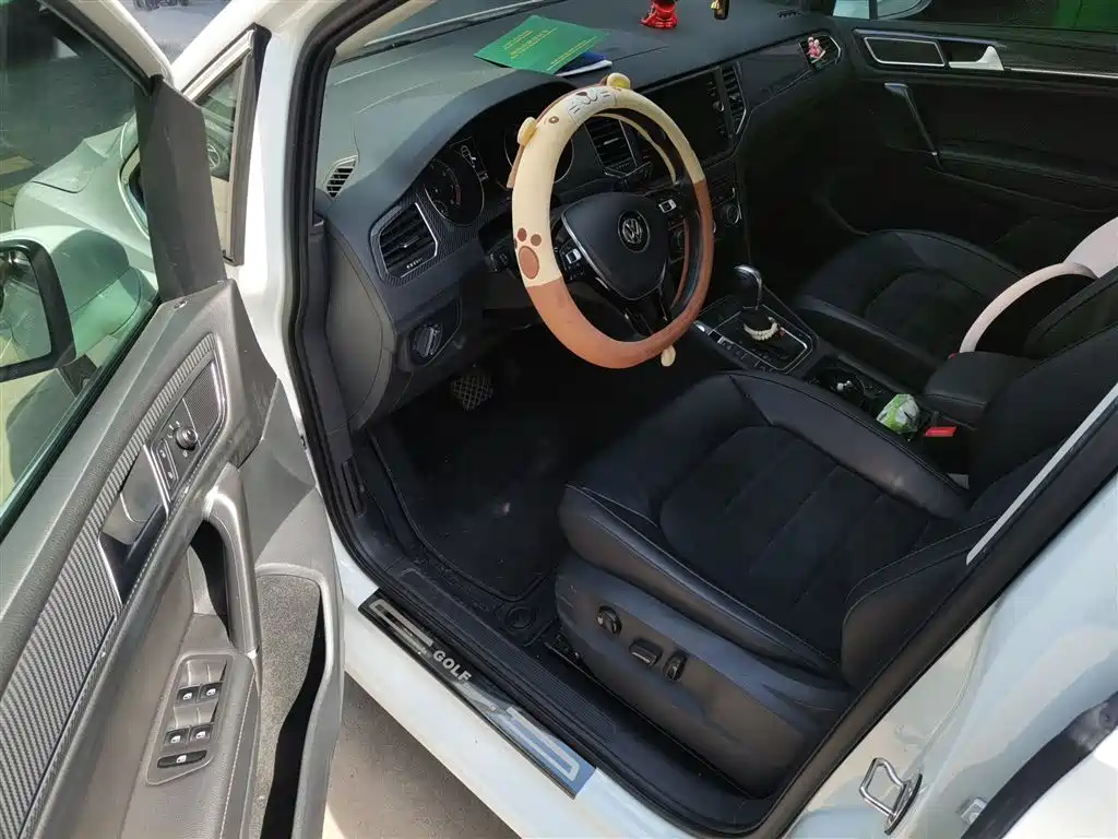Volkswagen Golf Sportsvan 2018 280TSI Automatic Luxury фото 13