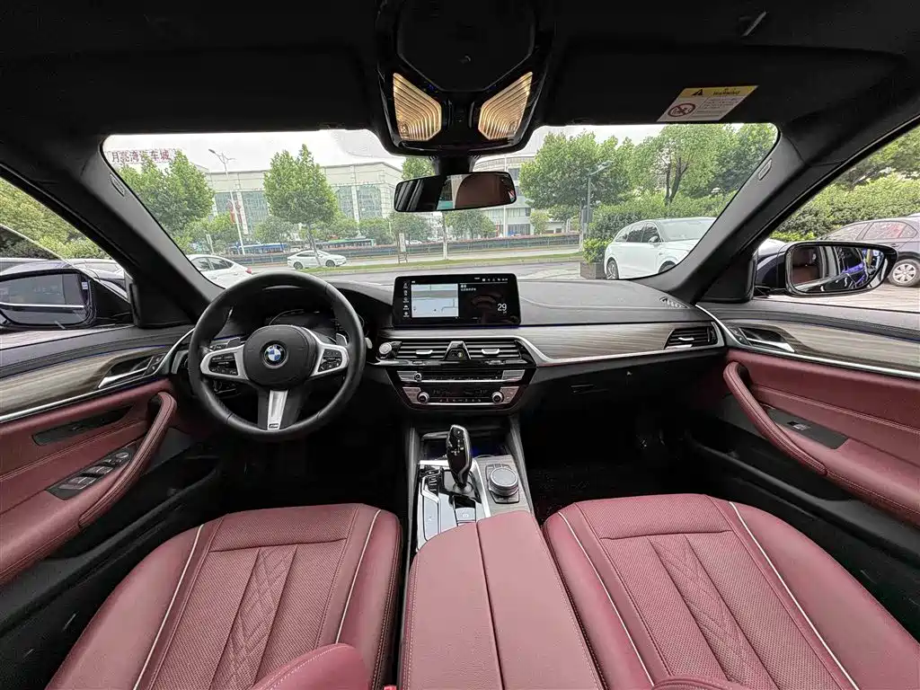 BMW 5 Series 2022 Model Second Facelift 530Li Leading M Sport Package фото 9