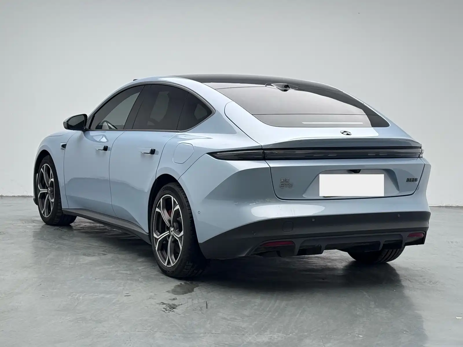 Фото 4 - NIO ET5