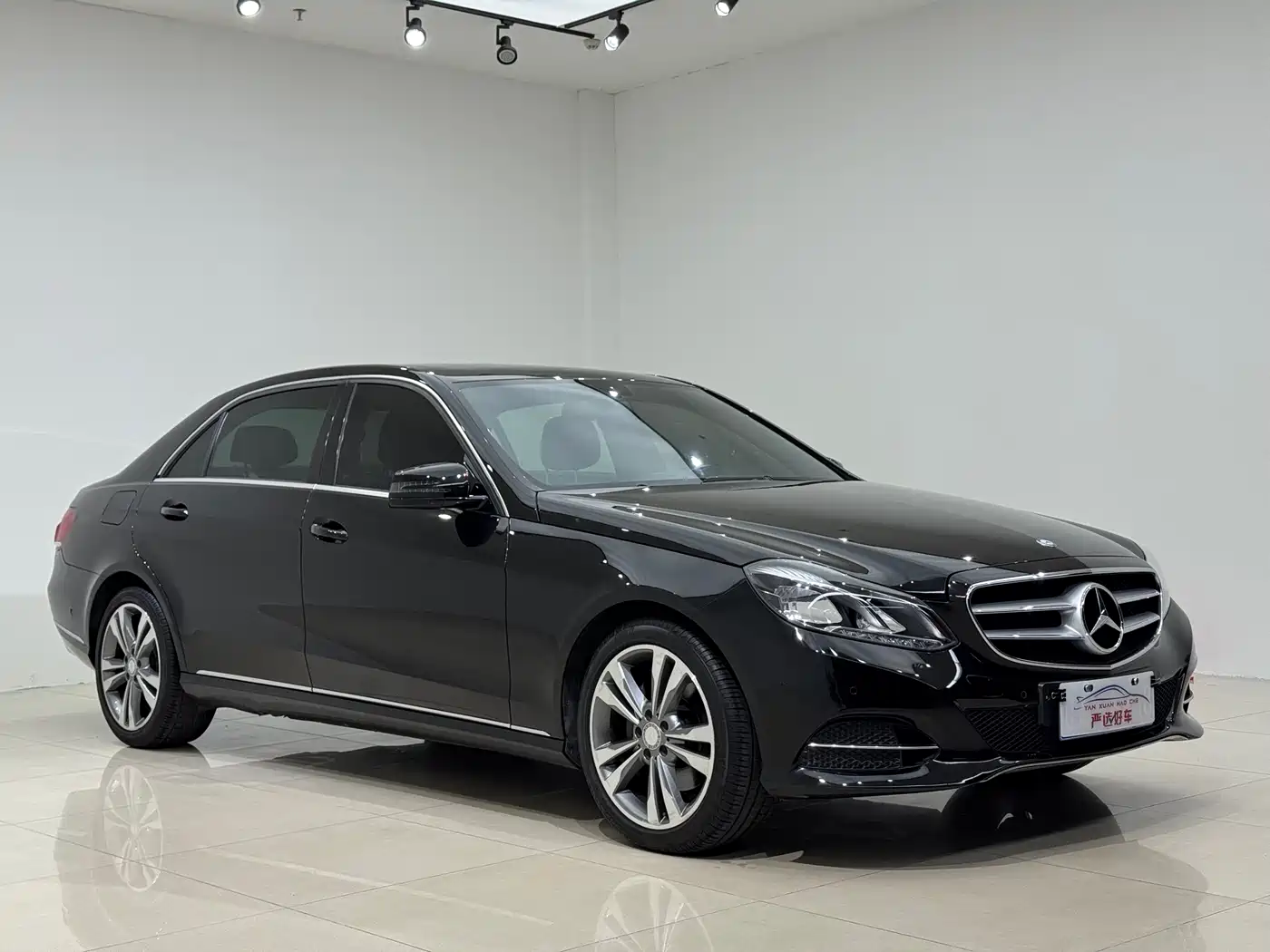 Mercedes-Benz E-Class 2014 E 260 L Sport фото 3