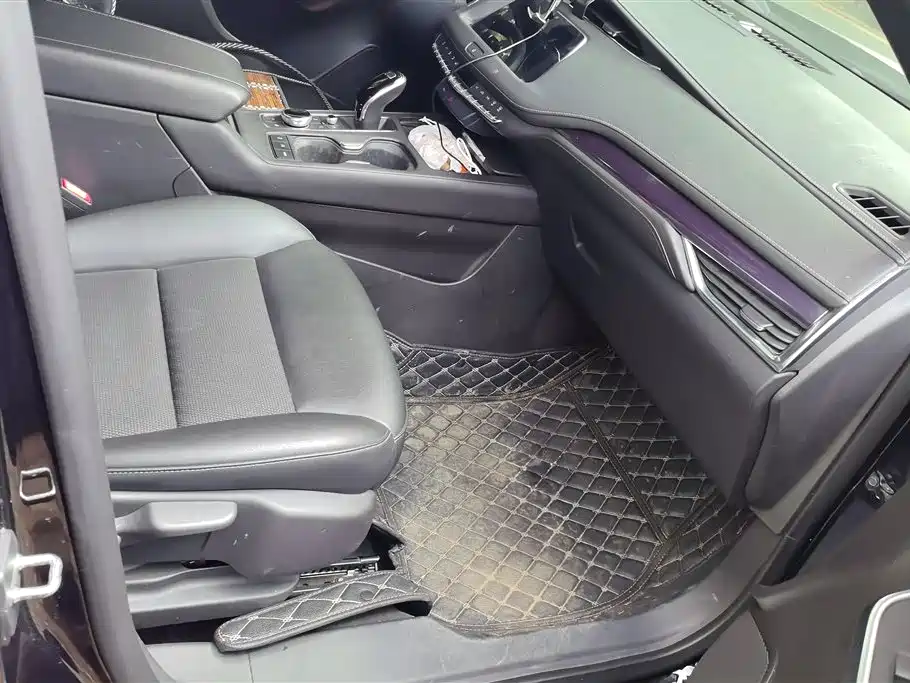 Cadillac XT4 2021 28T FWD Technology Edition фото 8