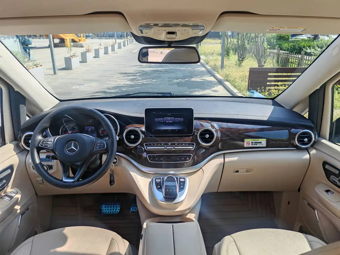 Mercedes-Benz V-Class 2016 V 260 L Premium Long фото 15