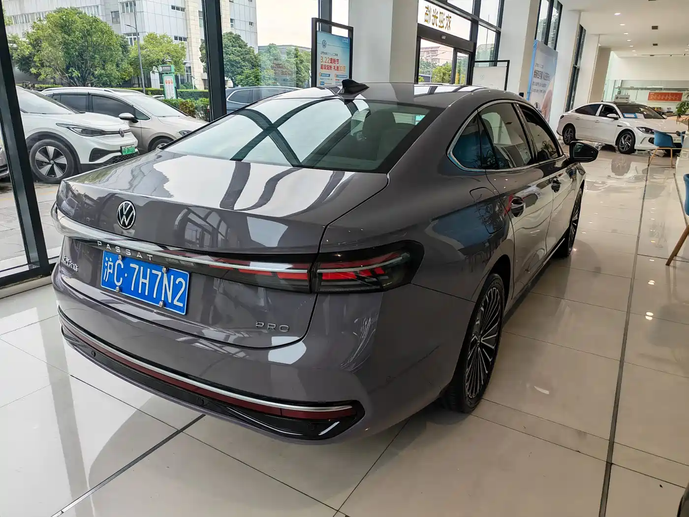Volkswagen Passat 2025 Model Pro 380TSI Starlight Dragon Premium Edition фото 19