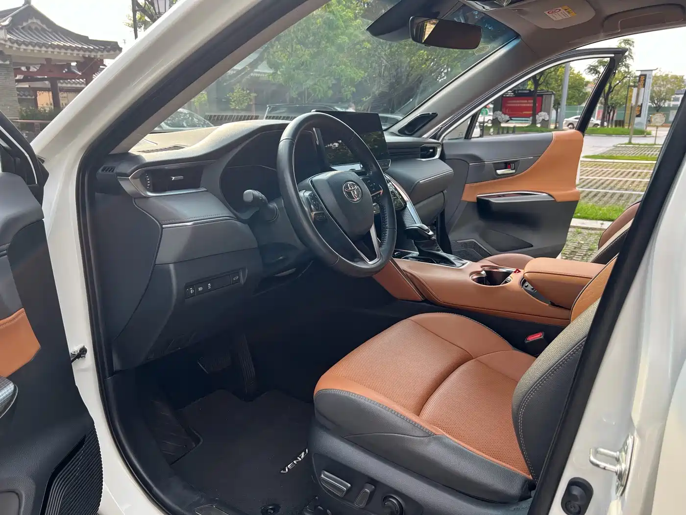 Toyota Venza 2023 2023 2.0L CVT FWD Premium