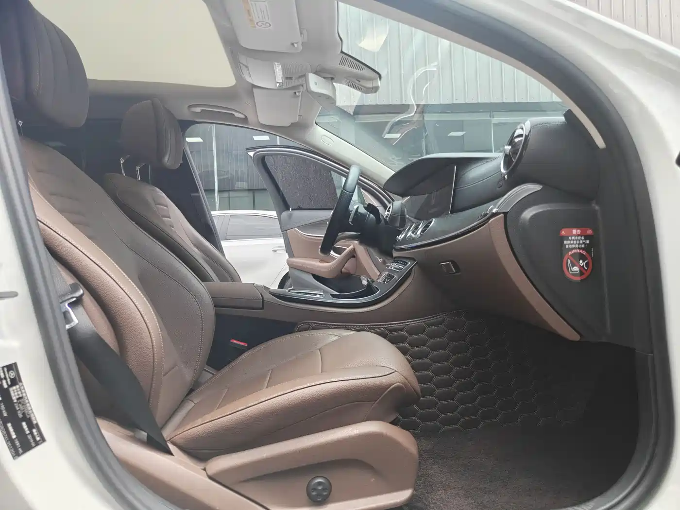 Mercedes-Benz E-Class 2019 Facelift E 300 L Sport Luxury фото 9