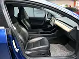 Фото 25 - Tesla Model 3