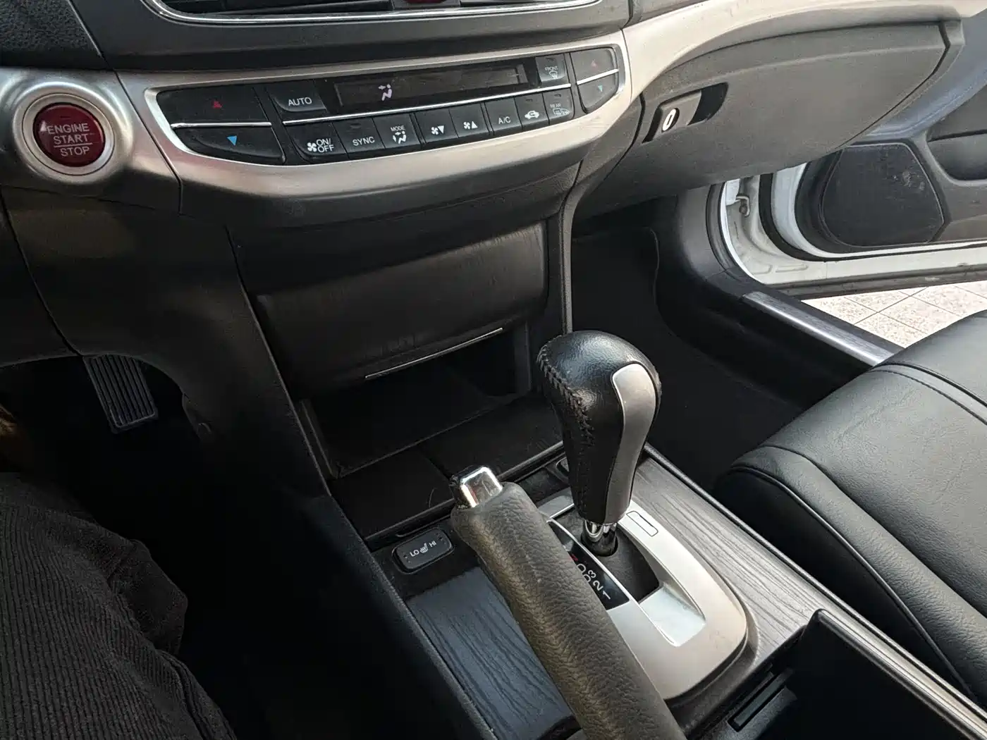 Honda Crosstour 2016 2.4L Luxury Navigation Edition фото 23
