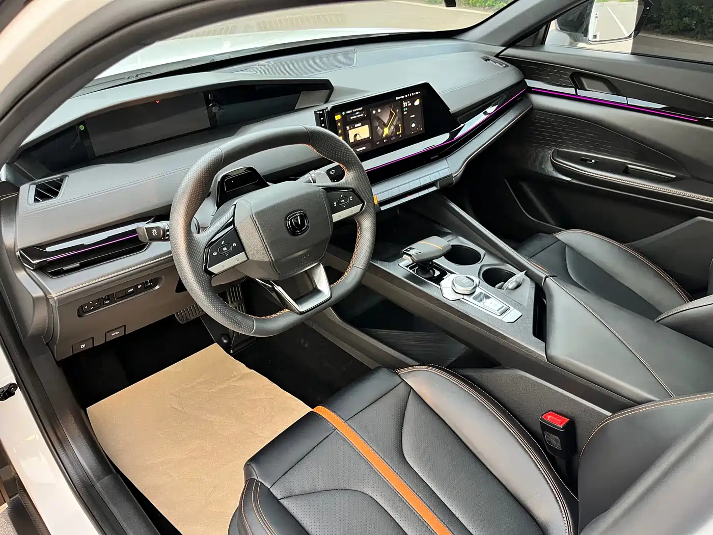 CHANGAN UNI-V