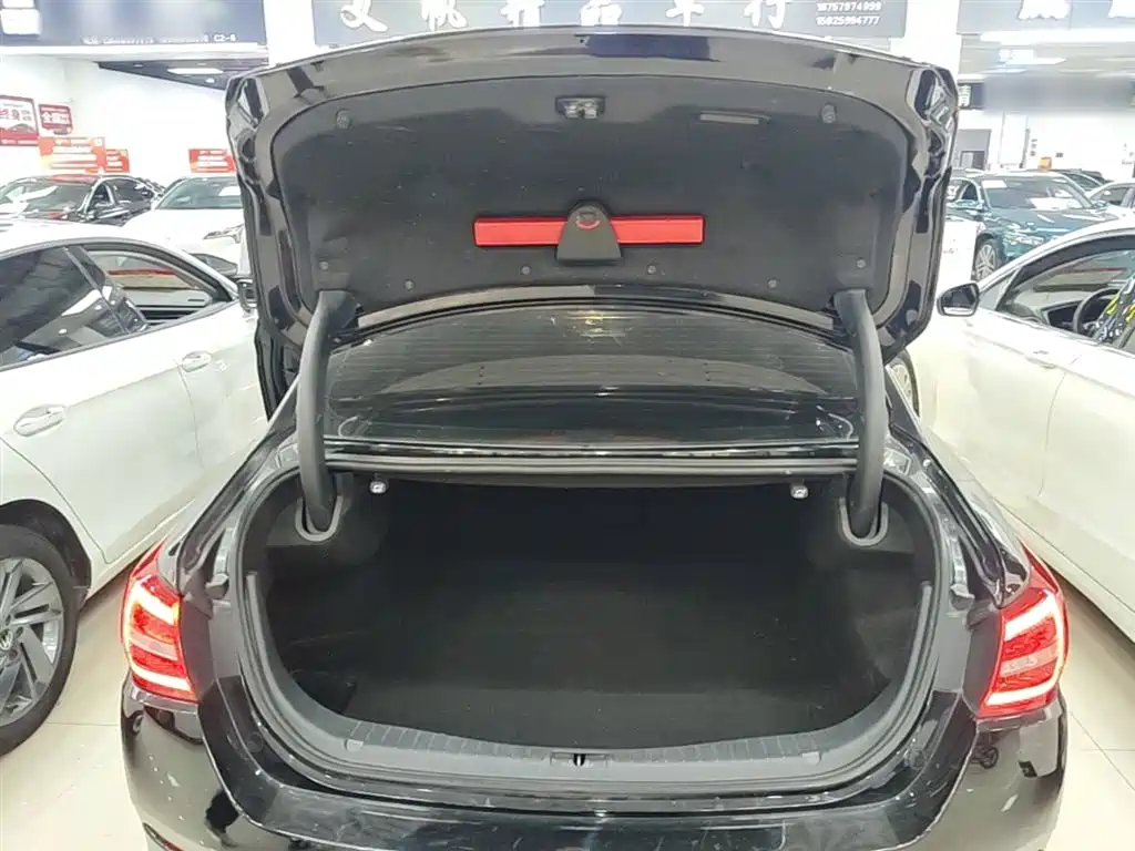 Hongqi H5 2019 30TD Smart Connect Rhythm Edition фото 19