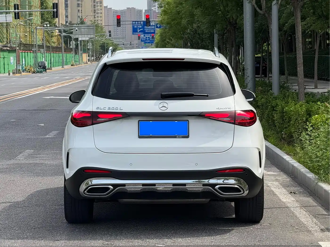 Mercedes-Benz GLC 2023 GLC 300 L 4MATIC Sport 5-Seater фото 5