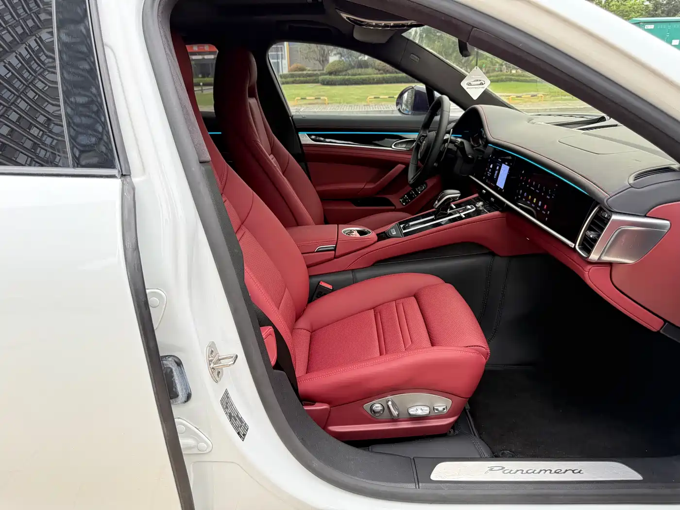 Porsche Panamera 2014 Panamera 3.0T фото 8