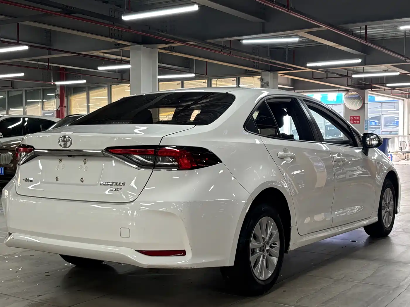 Toyota Corolla 2018 1.2T S-CVT GL Smart Edition фото 7