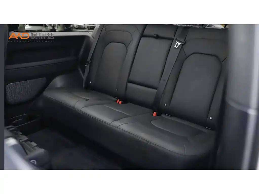 Land Rover Defender 2023 Facelift 90 3.0T P400 XS фото 7