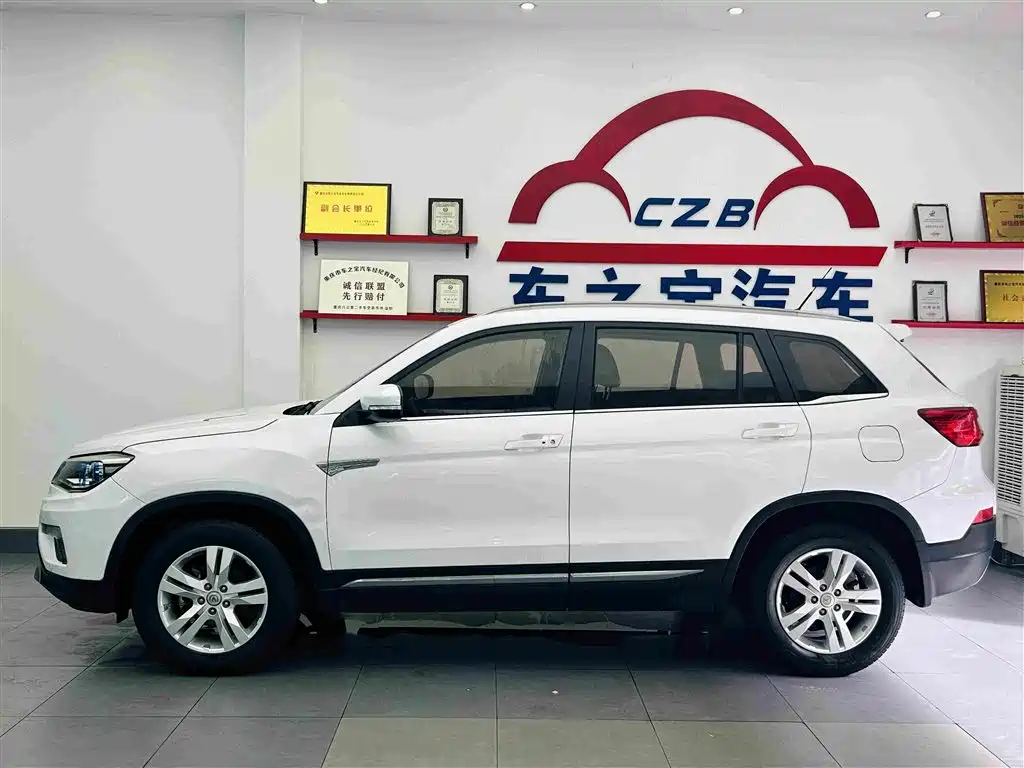 Фото 5 - Changan CS75