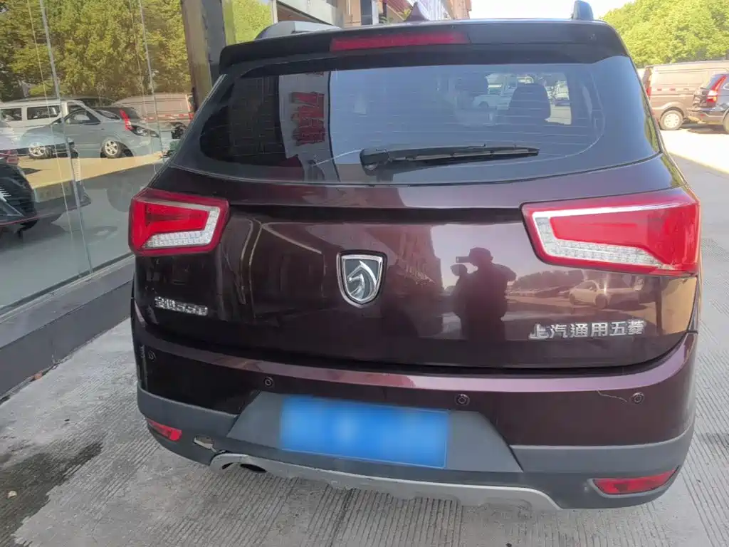 Фото 6 - Baojun 560