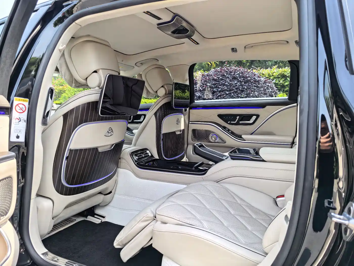 Mercedes-Benz Maybach S-Class 2024 S 680 4MATIC фото 7