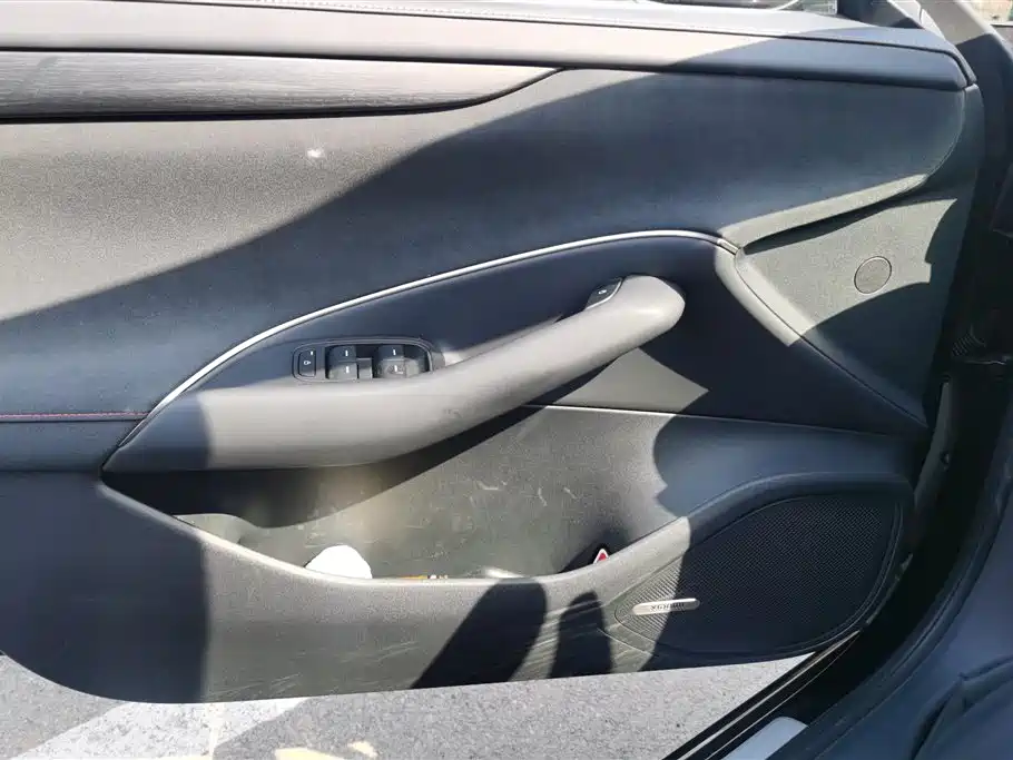 Xiaomi Auto Xiaomi SU7 2024 RWD Long Range Intelligent Driving Edition фото 7