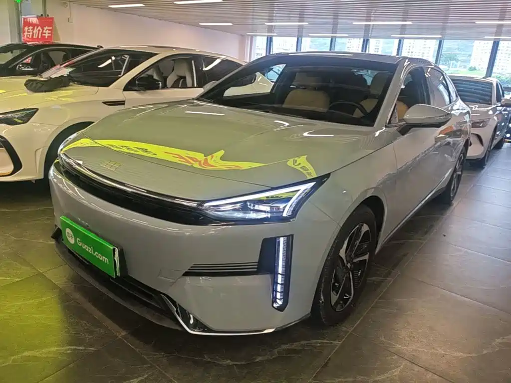 Geely Galaxy L6 2024 125km PLUS Soaring Dragon Edition