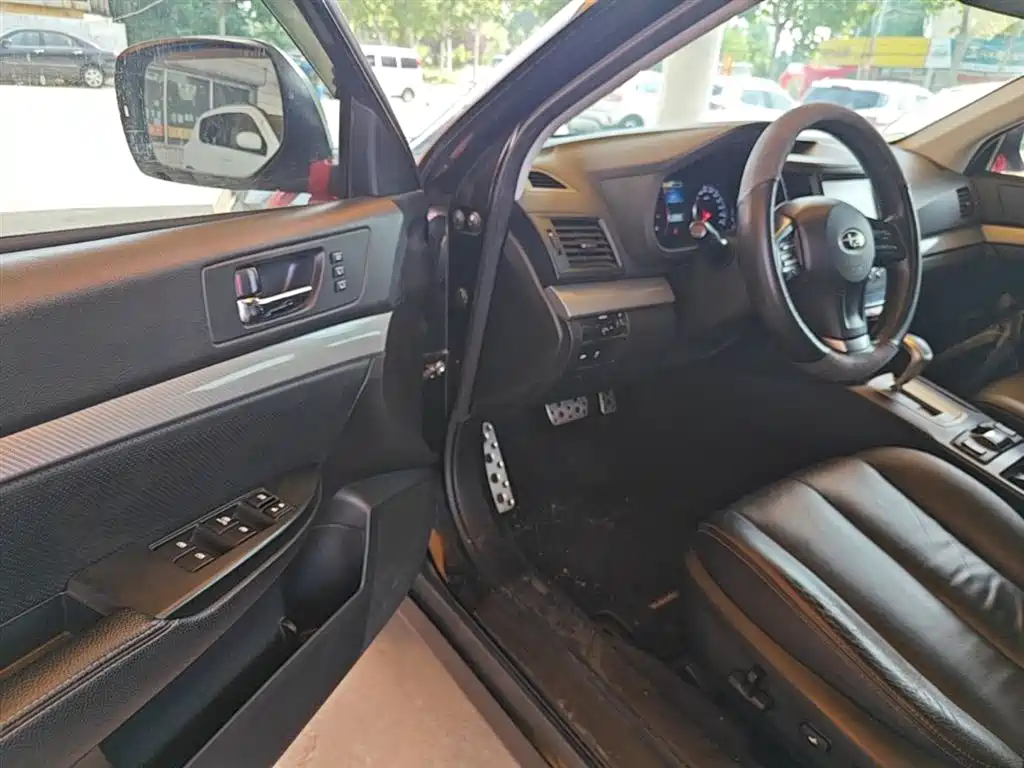 Subaru Outback 2014 2.5i Elegance Sport Edition фото 12