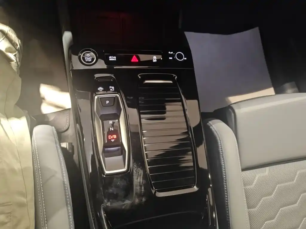 Audi Q6L e-tron 2025 2025 Model Pioneer Edition