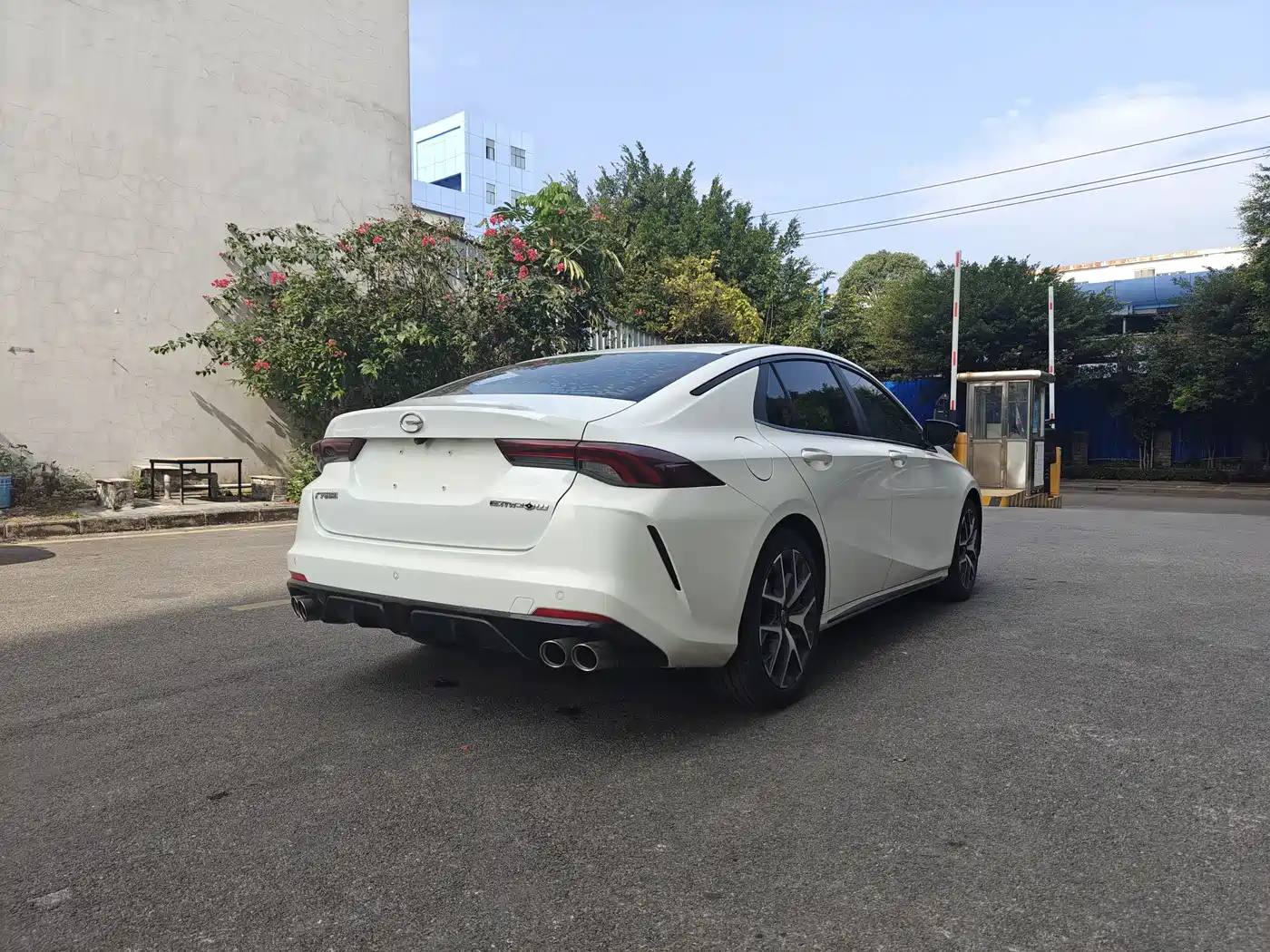 GAC Trumpchi Trumpchi Emkoo 2021 270T DCT J16 Edition фото 25