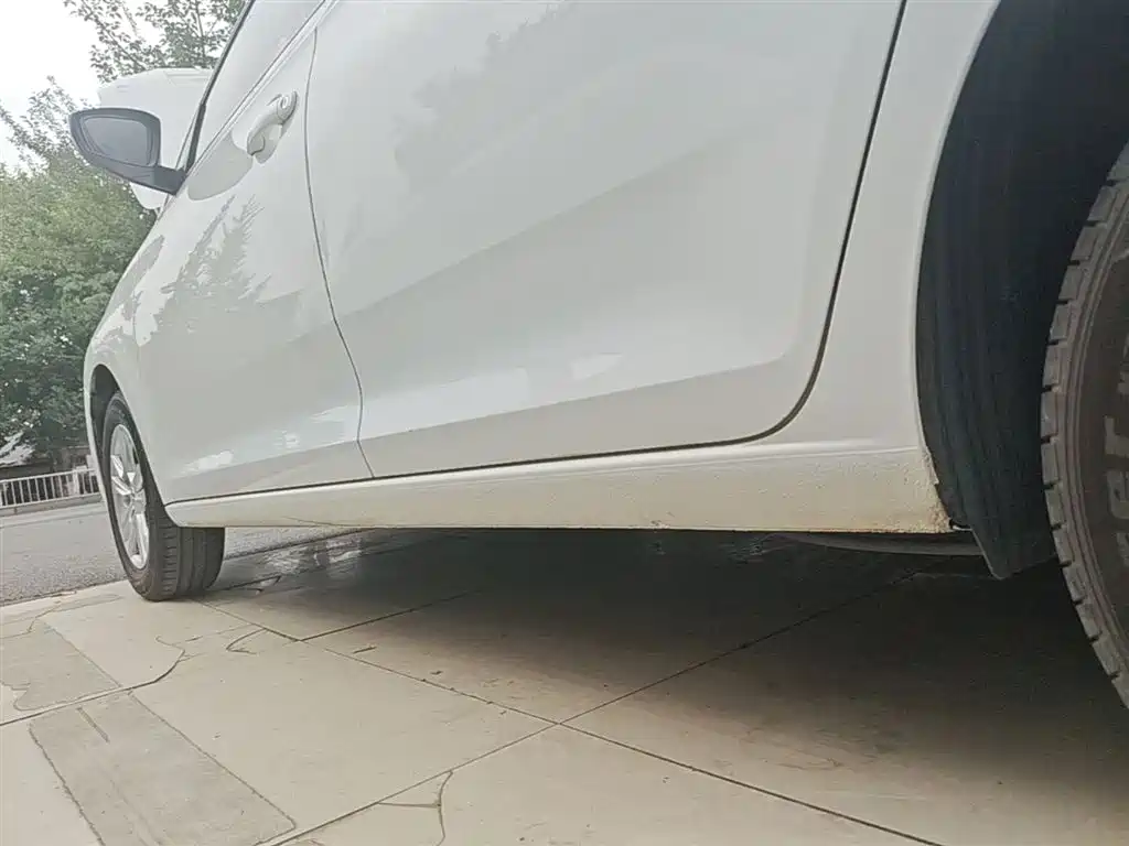 Volkswagen Santana 2016 1.4L Manual Trend Edition фото 22