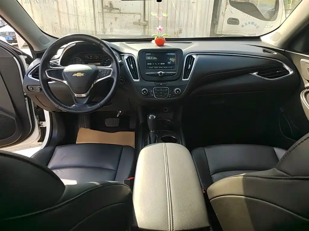 Chevrolet Malibu XL 2018 530T Auto RuiChi Edition фото 10