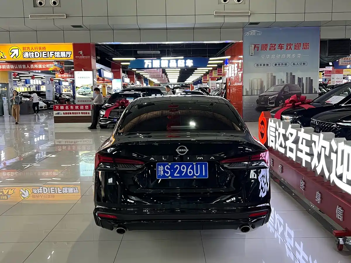 NISSAN TEANA