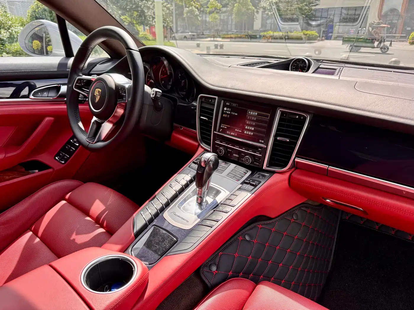 Porsche Panamera 2016 Panamera Executive Edition 3.0T фото 21