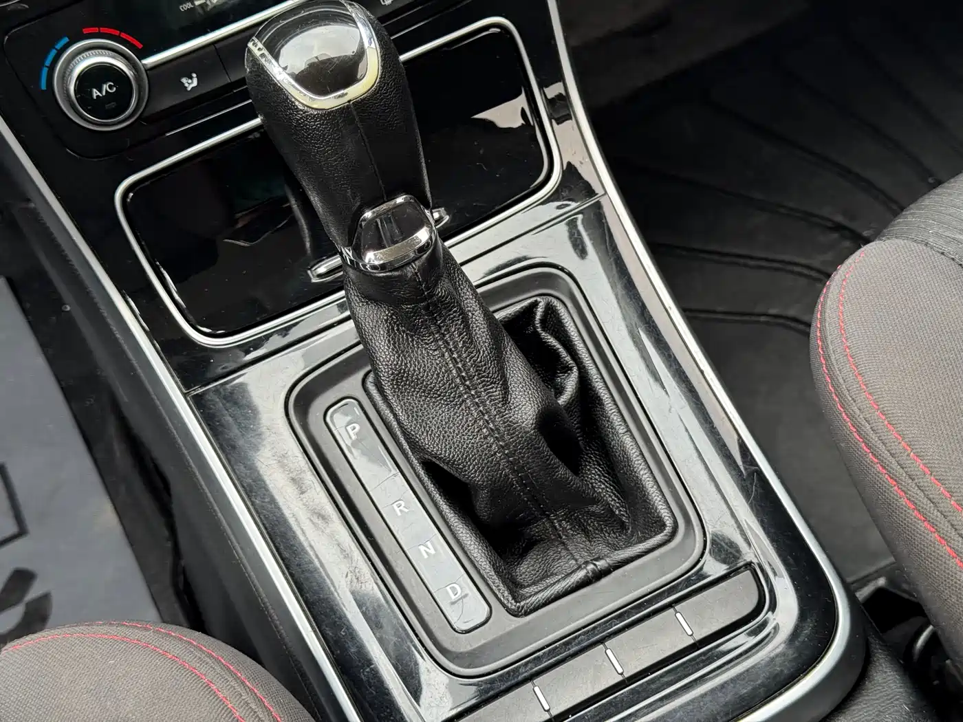 CHANGAN CHANGAN AUCHAN A600EV