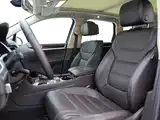 Фото 6 - Volkswagen Touareg