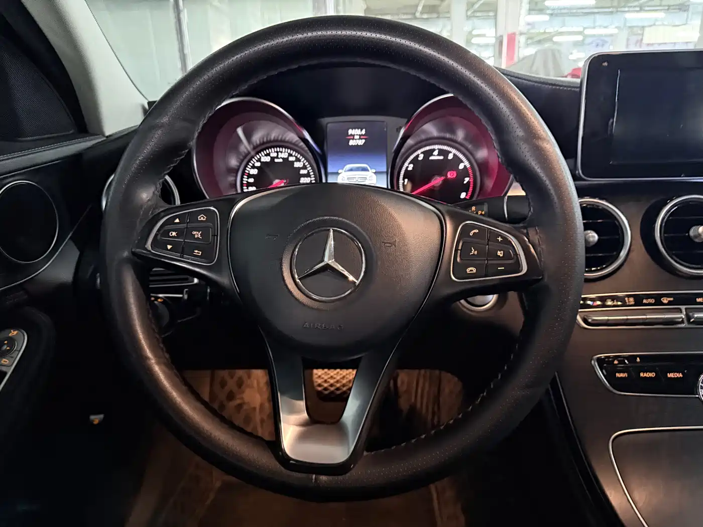 Mercedes-Benz C-Class 2017 Facelift C 200 L Sport Edition фото 14