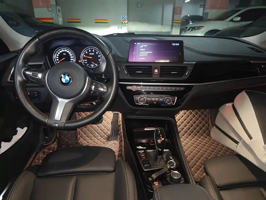BMW 1 Series 2020 Model 120i M Sport Package фото 6